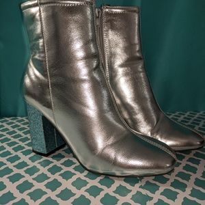 Urban Outfitters Women's Silver Ankle Boots